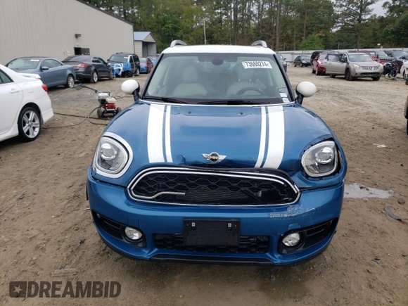2018 MINI Countryman Cooper S with VIN WMZYT5C34J3E61721, listed as a Copart auction lot 73660274 with 0 mi miles and Salvage Title. Bid and sale history available at carsss.com. Image 5.