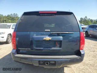 2007 Chevrolet Suburban LT with VIN 3GNFC16J77G102870, listed as a Copart auction lot 52852535 with 226,632 mi miles and Salvage Title. Bid and sale history available at carsss.com. Image 6.