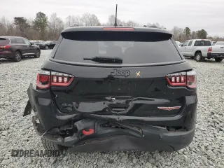 2018 Jeep Compass Trailhawk with VIN 3C4NJDDBXJT187550, listed as a Copart auction lot 44202325 with 108,579 mi miles and Salvage Title. Bid and sale history available at carsss.com. Image 6.