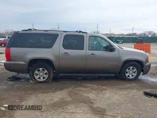 2012 GMC Yukon XL SLT with VIN 1GKS2KE78CR177257, listed as a IAAI auction lot 41488033 with 254,663 mi miles. Bid and sale history available at carsss.com. Image 13.
