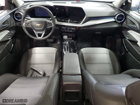 2024 Chevrolet Trax LT with VIN KL77LHE28RC080199, listed as a Copart auction lot 49724065 with 30,744 mi miles and Salvage Title. Bid and sale history available at carsss.com. Image 8.