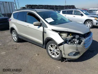 2018 Ford Escape SE with VIN 1FMCU0GD7JUD54131, listed as a IAAI auction lot 41825490 with 1 mi miles. Bid and sale history available at carsss.com. Image 1.