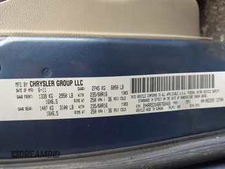 2011 Chrysler Town & Country Touring with VIN 2A4RR5DG4BR768469, listed as a IAAI auction lot 41951030 with 128,226 mi miles. Bid and sale history available at carsss.com. Image 9.