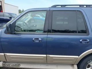 2005 Ford Expedition Eddie Bauer with VIN 1FMPU17555LB13549, listed as a IAAI auction lot 41869759 with 119,851 mi miles. Bid and sale history available at carsss.com. Image 15.