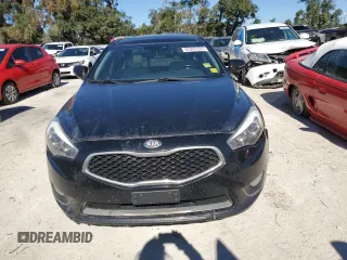 2014 Kia Cadenza Premium with VIN KNALN4D71E5121091, listed as a Copart auction lot 82902324 with 205,042 mi miles and Clean Title. Bid and sale history available at carsss.com. Image 5.