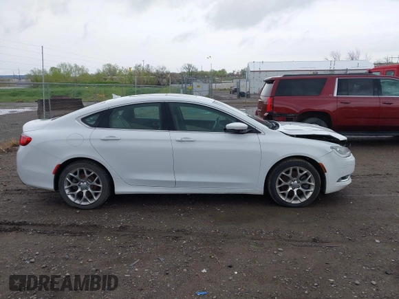 2015 Chrysler 200 C z VIN 1C3CCCEG3FN543757, wystawiony jako IAAI lot #41468410 z przebiegiem 145 041 mil mil oraz . Historia ofert i sprzedaży dostępna na DreamBid. Obrazek 13.
