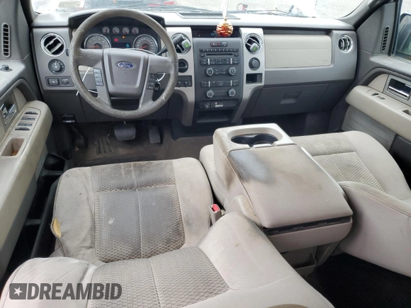 2010 Ford F-150 XL z VIN 1FTFX1CV5AKE47416, wystawiony jako Copart lot #65258895 z przebiegiem 260 458 mil mil oraz Czysty tytuł • Clean title. Historia ofert i sprzedaży dostępna na DreamBid. Obrazek 8.