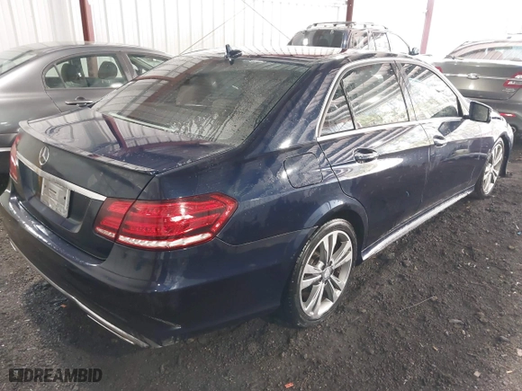 2016 Mercedes-Benz E-Class E 350 Sport with VIN WDDHF5KBXGB197373, listed as a IAAI auction lot 41415077 with 111,399 mi miles. Bid and sale history available at carsss.com. Image 4.