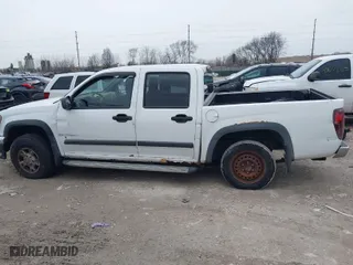 2008 Chevrolet Colorado LT w/1LT with VIN 1GCDT33EX88215206, listed as a IAAI auction lot 41702775 with 216,537 mi miles. Bid and sale history available at carsss.com. Image 14.