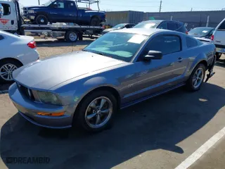 2006 Ford Mustang GT Deluxe with VIN 1ZVHT82H465246649, listed as a IAAI auction lot 41775304 with 191,289 mi miles. Bid and sale history available at carsss.com. Image 2.