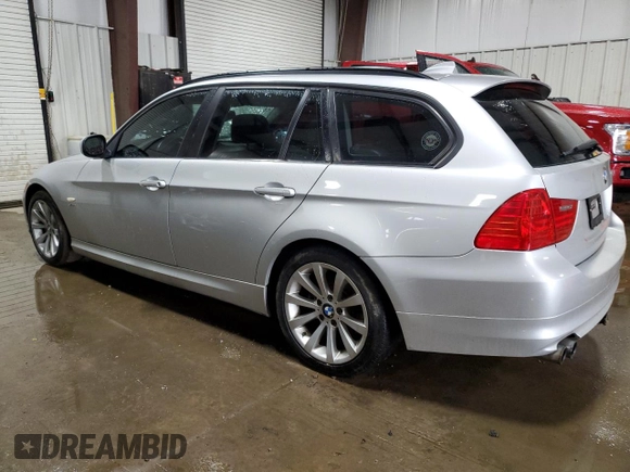 2011 BMW 3 Series 328i xDrive with VIN WBAUU3C56BA541692, listed as a Copart auction lot 44455995 with Not Provided miles and Salvage Title. Bid and sale history available at DreamBid. Image 2.