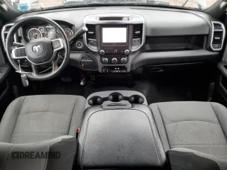 2022 Ram 2500 Big Horn z VIN 3C6UR5JL0NG239202, wystawiony jako Copart lot #53045565 z przebiegiem 64 839 mil mil oraz Szkoda całkowita • Salvage title. Historia ofert i sprzedaży dostępna na DreamBid. Obrazek 8.