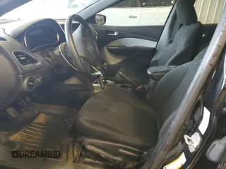 2015 Dodge Dart SXT z VIN 1C3CDFBB5FD344660, wystawiony jako Copart lot #57314415 z przebiegiem 124 251 mil mil oraz Nie do naprawy • Non repairable. Historia ofert i sprzedaży dostępna na DreamBid. Obrazek 7.