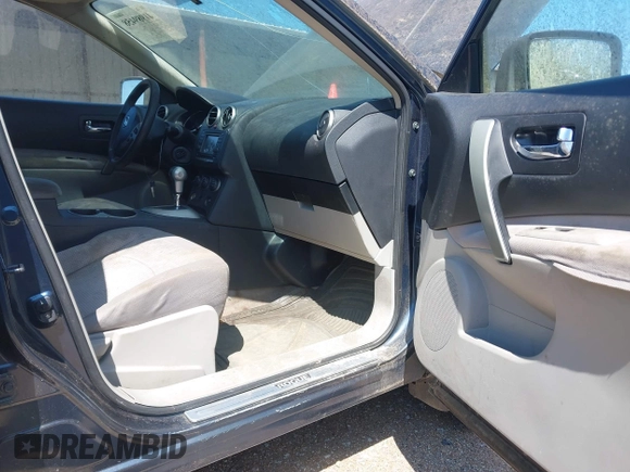 2013 Nissan Rogue S with VIN JN8AS5MT0DW521338, listed as a IAAI auction lot 41989458 with 249,003 mi miles. Bid and sale history available at carsss.com. Image 5.