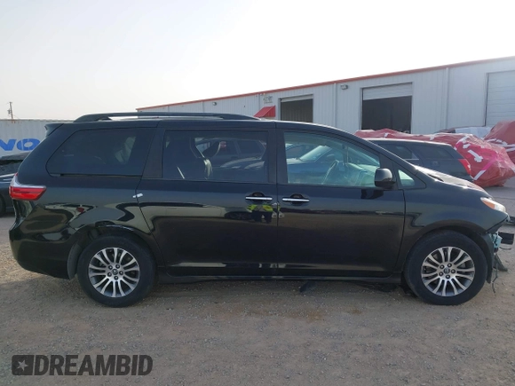 2019 Toyota Sienna XLE Auto Access Seat with VIN 5TDYZ3DCXKS986393, listed as a IAAI auction lot 41451840 with 93,424 mi miles. Bid and sale history available at carsss.com. Image 14.