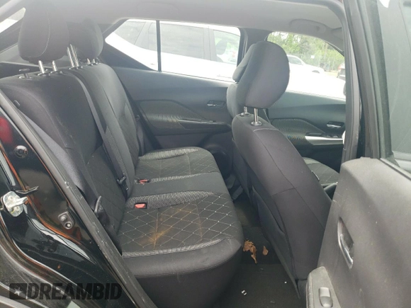 2018 Nissan Kicks SV с VIN 3N1CP5CU8JL543155, выставлен на аукционе Copart как лот 60819285 с пробегом Не указан миль и Списание • Salvage title. История ставок и продаж доступна на DreamBid. Изображение 10.