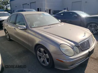 2005 Mercedes-Benz E 5.0L with VIN WDBUF70J75A693702, listed as a Copart auction lot 63497604 with 122,410 mi miles and Clean Title. Bid and sale history available at carsss.com. Image 4.