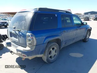 2006 Chevrolet TrailBlazer LS with VIN 1GNET16S166150014, listed as a IAAI auction lot 41699661 with 210,622 mi miles and . Bid and sale history available at DreamBid. Image 4.