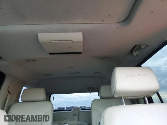 2016 GMC Yukon Denali with VIN 1GKS2CKJ0GR260323, listed as a Copart auction lot 73654624 with Not Provided miles and Salvage Title. Bid and sale history available at carsss.com. Image 10.