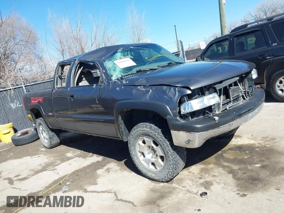 2000 Chevrolet Silverado 1500 LT with VIN 1GCEK19T8YE339669, listed as a IAAI auction lot 41668546 with 205,226 mi miles and . Bid and sale history available at DreamBid. Image 1.