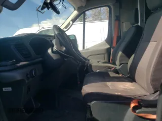 2021 Ford Transit Cargo z VIN 1FTBR3X86MKA46048, wystawiony jako Copart lot #54278795 z przebiegiem 49 593 mil mil oraz Szkoda całkowita • Salvage title. Historia ofert i sprzedaży dostępna na DreamBid. Obrazek 7.