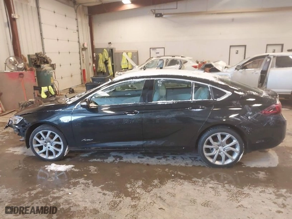 2019 Buick Regal Sportback Avenir with VIN W04GW6SX0K1028253, listed as a IAAI auction lot 41349006 with NaN miles. Bid and sale history available at carsss.com. Image 14.