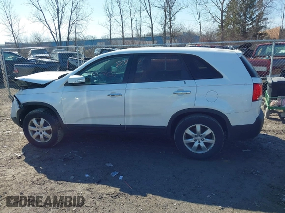 2011 Kia Sorento LX with VIN 5XYKT3A19BG101768, listed as a IAAI auction lot 41879055 with 147,902 mi miles. Bid and sale history available at carsss.com. Image 13.