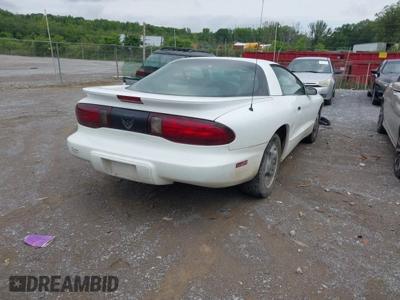 1994 Pontiac Firebird Firebird с VIN 2G2FS22S9R2221658, выставлен на аукционе IAAI как лот 42478866 с пробегом 667 659 миль миль и . История ставок и продаж доступна на DreamBid. Изображение 6.