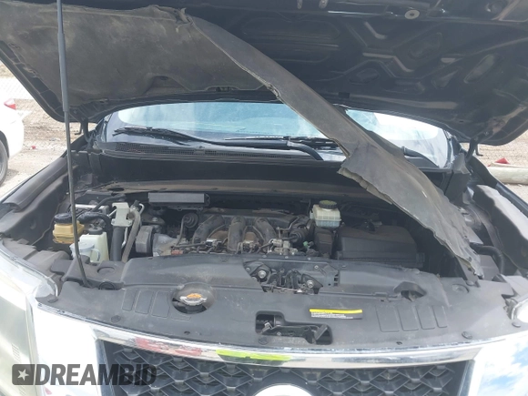 2014 Nissan Pathfinder S with VIN 5N1AR2MM8EC626657, listed as a IAAI auction lot 42655040 with 151,352 mi miles and . Bid and sale history available at DreamBid. Image 10.