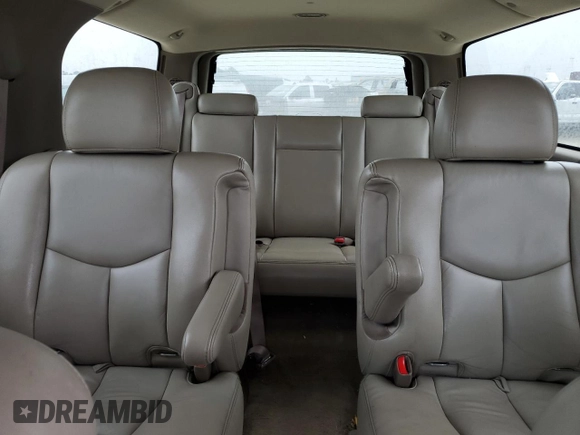 2005 GMC Yukon XL SLT with VIN 1GKEC16Z45J217761, listed as a Copart auction lot 51290375 with 204,236 mi miles and Salvage Title. Bid and sale history available at carsss.com. Image 10.