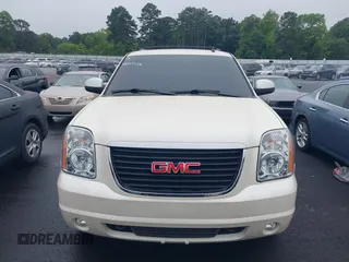 2011 GMC Yukon SLT z VIN 1GKS2CE03BR101906, wystawiony jako IAAI lot #42363728 z przebiegiem 105 326 mil mil oraz . Historia ofert i sprzedaży dostępna na DreamBid. Obrazek 12.