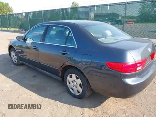 2005 Honda Accord LX z VIN 1HGCM56415A196154, wystawiony jako IAAI lot #42374992 z przebiegiem 240 123 mil mil oraz . Historia ofert i sprzedaży dostępna na DreamBid. Obrazek 3.