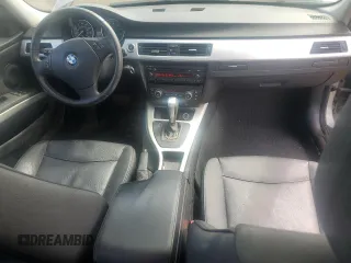 2008 BMW 3 Series 328xi z VIN WBAVC93508K038897, wystawiony jako Copart lot #56096765 z przebiegiem 155 089 mil mil oraz Szkoda całkowita • Salvage title. Historia ofert i sprzedaży dostępna na DreamBid. Obrazek 8.