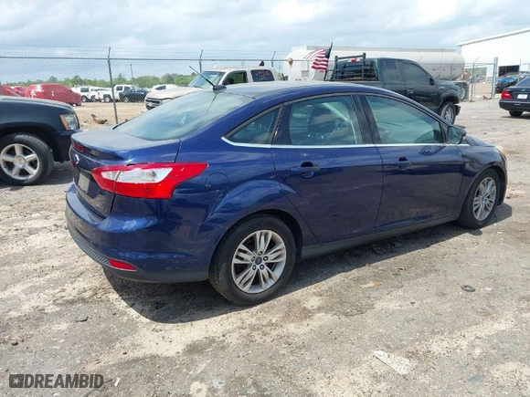 2012 Ford Focus SEL with VIN 1FAHP3H20CL135266, listed as a IAAI auction lot 41953148 with 196,042 mi miles. Bid and sale history available at carsss.com. Image 4.