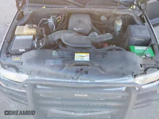 2002 Chevrolet Tahoe LS with VIN 1GNEK13V82J180328, listed as a IAAI auction lot 40810285 with 210,728 mi miles. Bid and sale history available at carsss.com. Image 10.