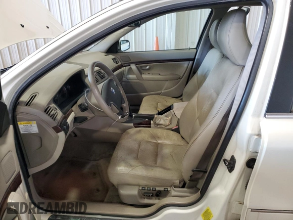 2004 Volvo S80 with VIN YV1TH59H941355562, listed as a Copart auction lot 82679234 with 128,590 mi miles and Salvage Title. Bid and sale history available at carsss.com. Image 7.