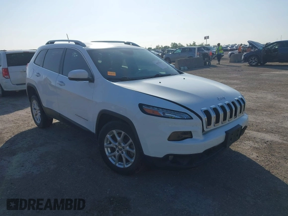 2018 Jeep Cherokee Latitude with VIN 1C4PJLCB2JD511083, listed as a IAAI auction lot 42070152 with 135,752 mi miles. Bid and sale history available at carsss.com. Image 1.