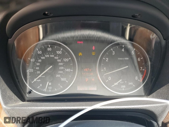 2011 BMW 3 Series 328i with VIN WBAKE3C51BE441707, listed as a Copart auction lot 62581005 with 132,115 mi miles and Salvage title. Bid and sale history available at DreamBid. Image 9.