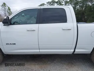 2021 Ram 2500 Big Horn z VIN 3C6UR5DL7MG542617, wystawiony jako IAAI lot #41614844 z przebiegiem 66 869 mil mil oraz . Historia ofert i sprzedaży dostępna na DreamBid. Obrazek 14.