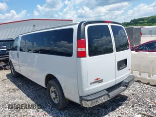 2013 Chevrolet Express Passenger LT with VIN 1GAZG1FG2D1172293, listed as a IAAI auction lot 42207624 with 250,537 mi miles and . Bid and sale history available at DreamBid. Image 3.