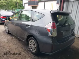 2015 Toyota Prius Two with VIN JTDZN3EU6FJ016826, listed as a IAAI auction lot 42662727 with 184,491 mi miles and . Bid and sale history available at DreamBid. Image 3.