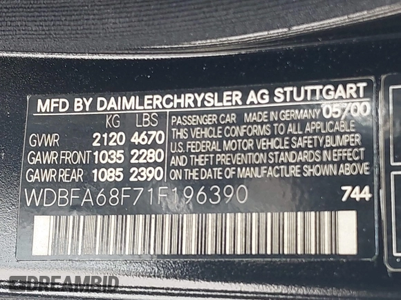 2001 Mercedes-Benz SL-Class with VIN WDBFA68F71F196390, listed as a IAAI auction lot 42128119 with 65,010 mi miles. Bid and sale history available at carsss.com. Image 9.