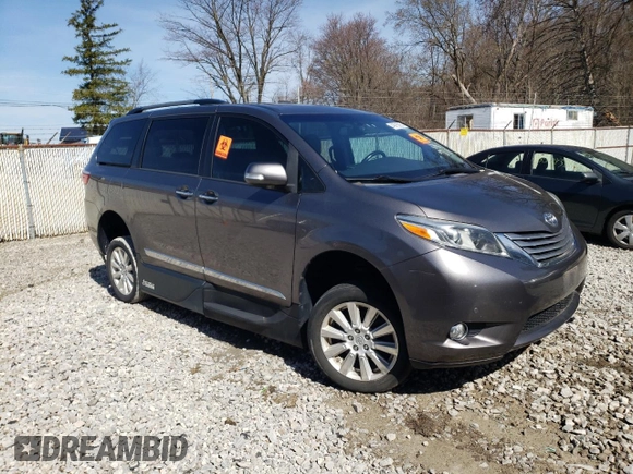 2017 Toyota Sienna XLE Auto Access Seat with VIN 5TDYZ3DC5HS871225, listed as a Copart auction lot 49915265 with 91,823 mi miles and Salvage Title. Bid and sale history available at carsss.com. Image 4.