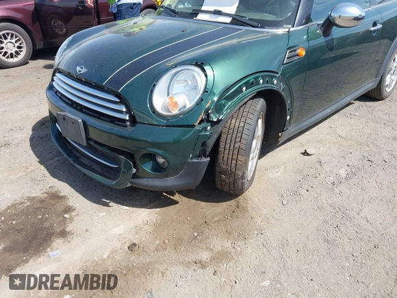 2011 MINI Hardtop with VIN WMWSU3C51BT183574, listed as a IAAI auction lot 41863134 with 137,140 mi miles and . Bid and sale history available at DreamBid. Image 6.