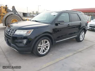 2016 Ford Explorer XLT with VIN 1FM5K7D82GGA84926, listed as a IAAI auction lot 41824920 with 121,702 mi miles. Bid and sale history available at carsss.com. Image 2.