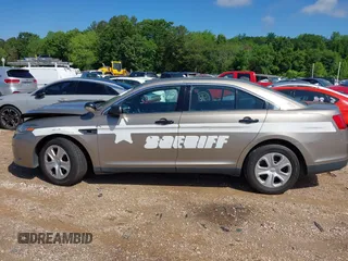 2018 Ford Police Interceptor with VIN 1FAHP2MKXJG114544, listed as a IAAI auction lot 42237695 with 100,824 mi miles and . Bid and sale history available at DreamBid. Image 14.