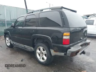 2003 Chevrolet Tahoe LT with VIN 1GNEK13Z23R274954, listed as a IAAI auction lot 41111133 with 261,414 mi miles. Bid and sale history available at carsss.com. Image 3.