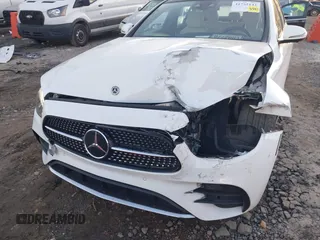 2021 Mercedes-Benz E 350 with VIN W1KZF8DB2MA918984, listed as a IAAI auction lot 41755143 with 69,668 mi miles and . Bid and sale history available at DreamBid. Image 17.