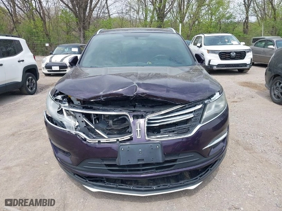 2015 Lincoln MKC with VIN 5LMTJ2AH5FUJ20686, listed as a IAAI auction lot 42037069 with 134,122 mi miles. Bid and sale history available at carsss.com. Image 12.