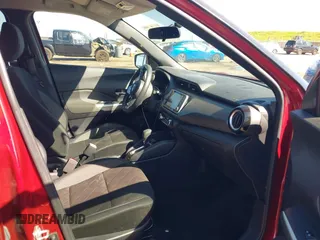 2019 Nissan Kicks S with VIN 3N1CP5CU4KL511255, listed as a IAAI auction lot 41841226 with 91,575 mi miles and . Bid and sale history available at carsss.com. Image 5.